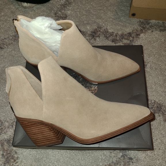 Women's Vince Camuto Ankle Boots - Picture 1 of 6